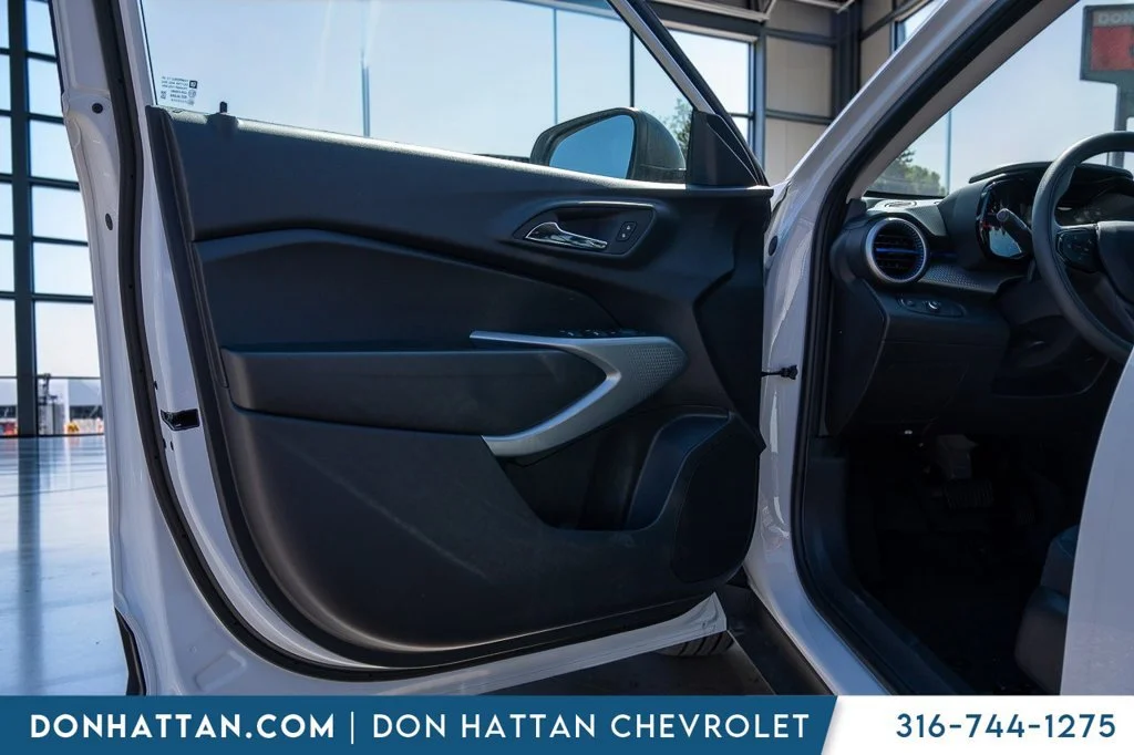2026 Chevrolet Trax LS - Photo 16