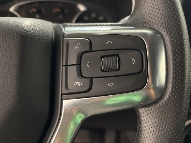 Used 2024 Summit White Chevrolet 2LT image 15