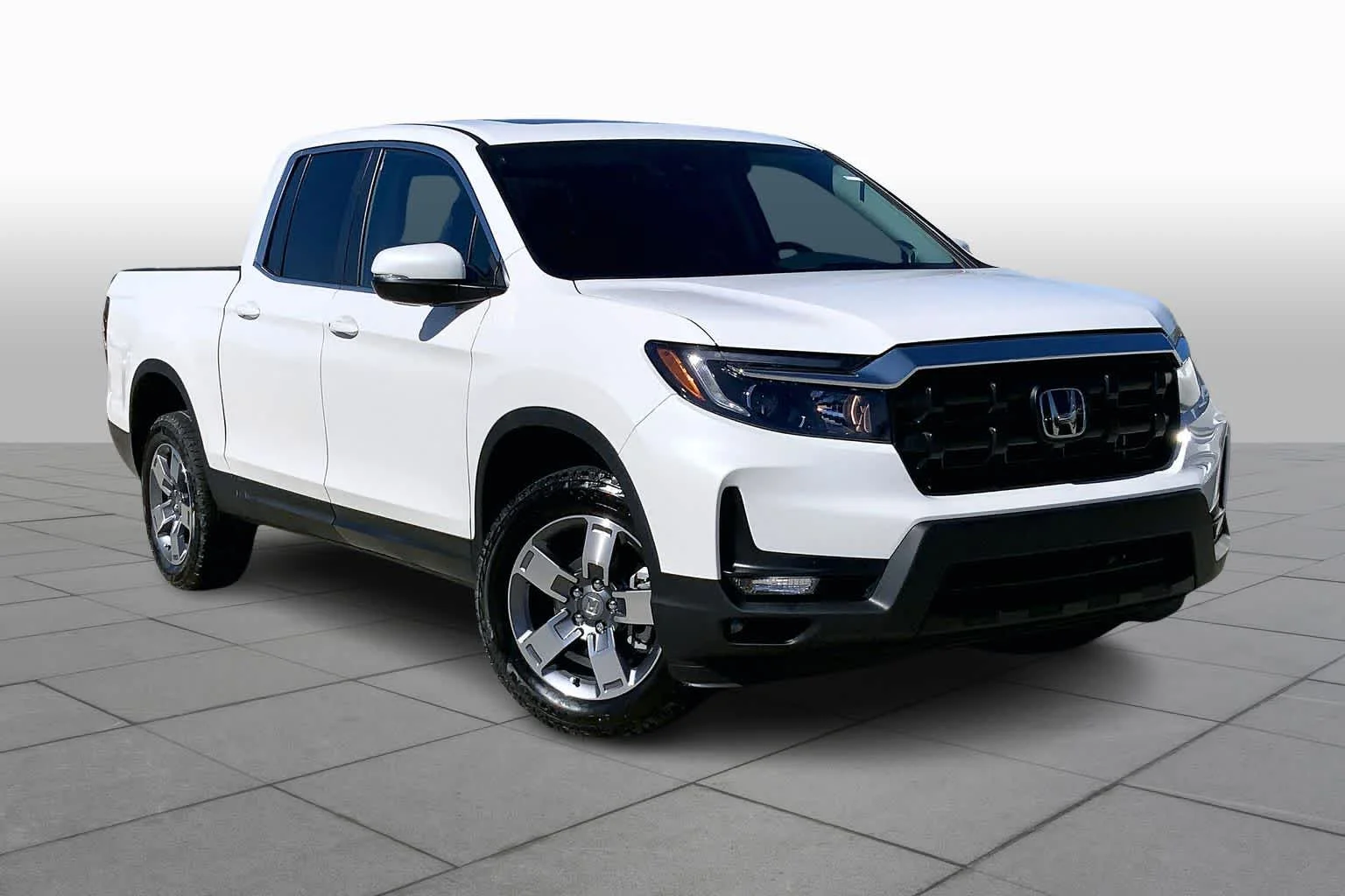 New 2026 Platinum White Pearl Honda RTL image 2