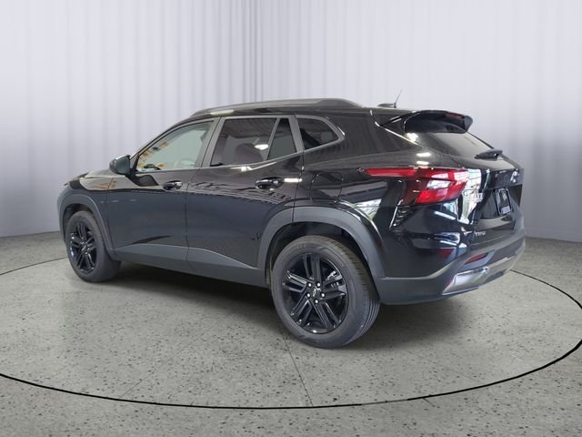 Used 2025 Black Chevrolet ACTIV image 3
