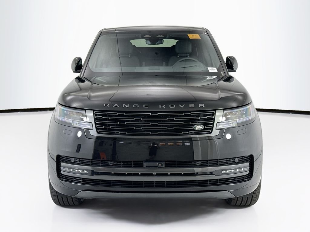 New 2026 Santorini Black Land Rover SE image 2
