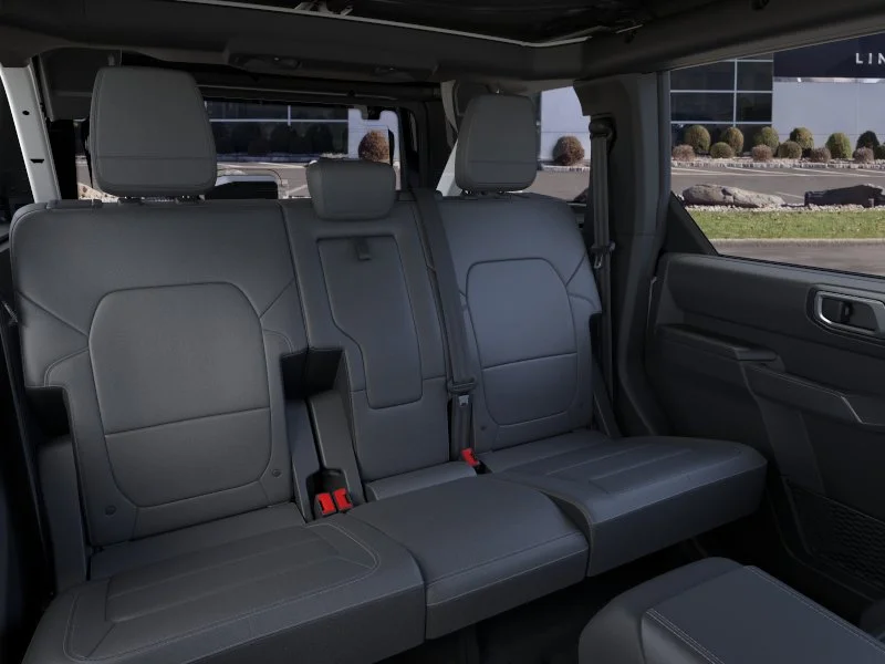 2026 Ford Bronco 4-Door Outer Banks - Photo 11