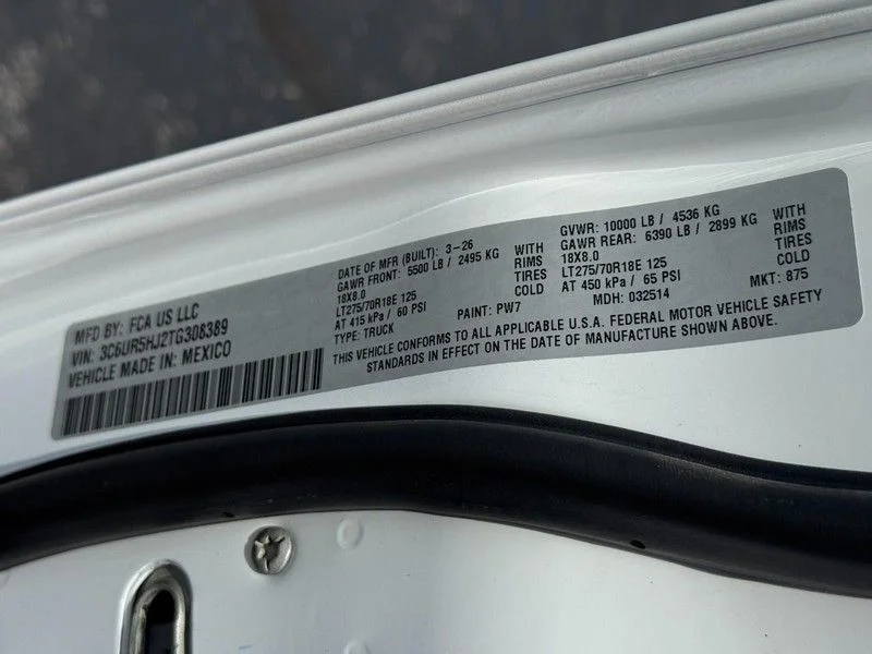 New 2026 Bright White Clear-Coat Exterior Paint RAM Tradesman image 17