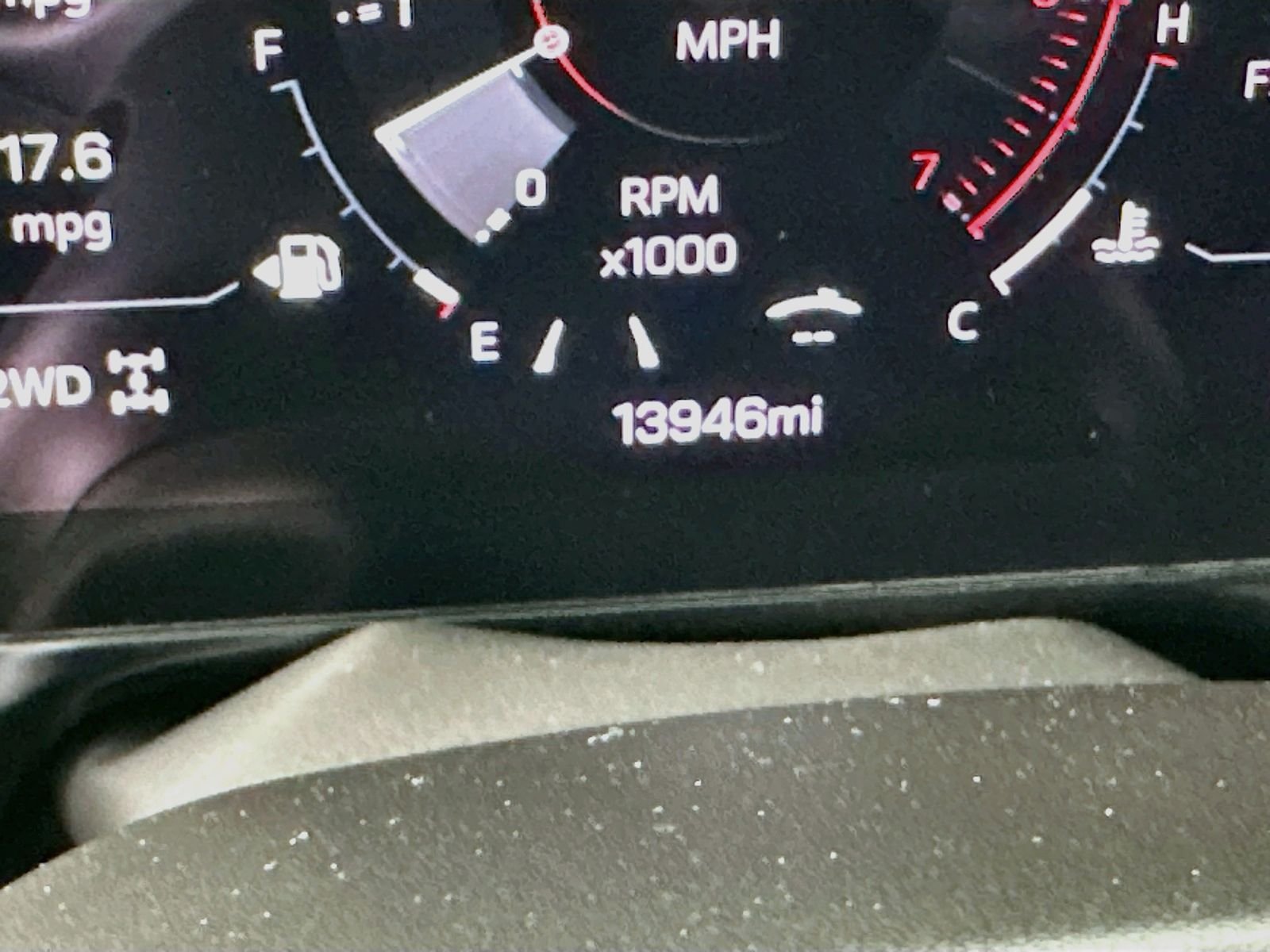 Used 2025 Summit White GMC Denali image 13