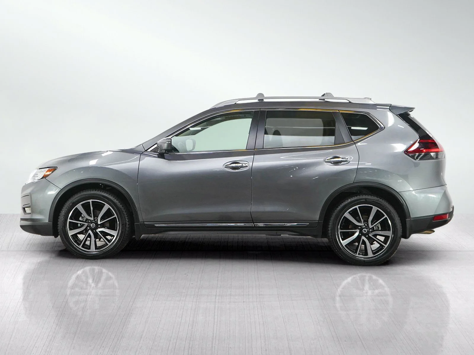 Used 2020 Nissan Rogue SL with VIN 5N1AT2MT2LC798639 for sale in Hopkins, Minnesota