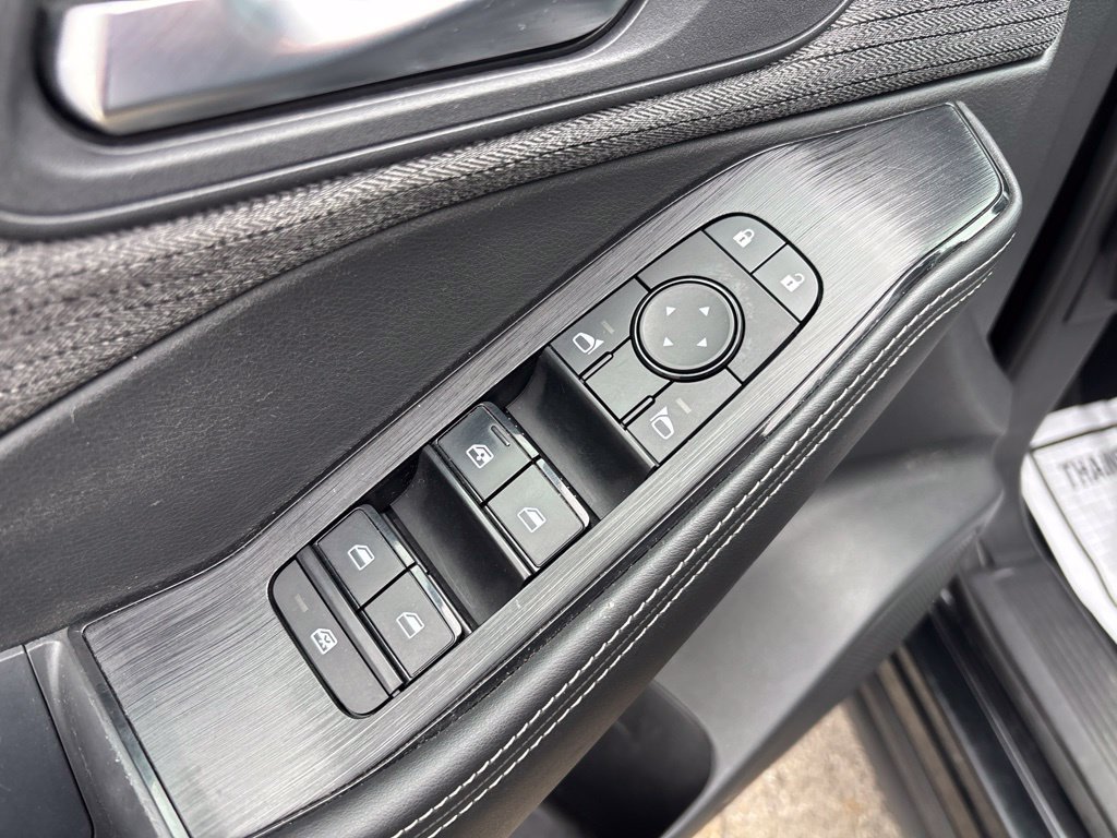 Used 2022 Black Nissan SV image 17