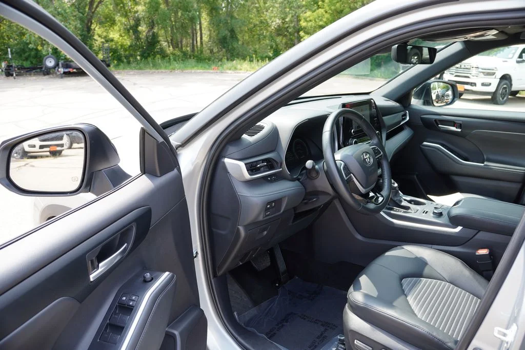 Used 2025 Celestial Silver Metallic Toyota XSE image 14