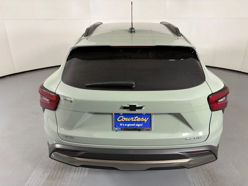 New 2026 Cacti Green Chevrolet ACTIV image 8