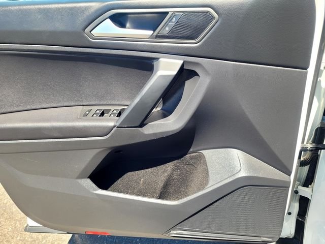 Used 2019  Volkswagen  image 15