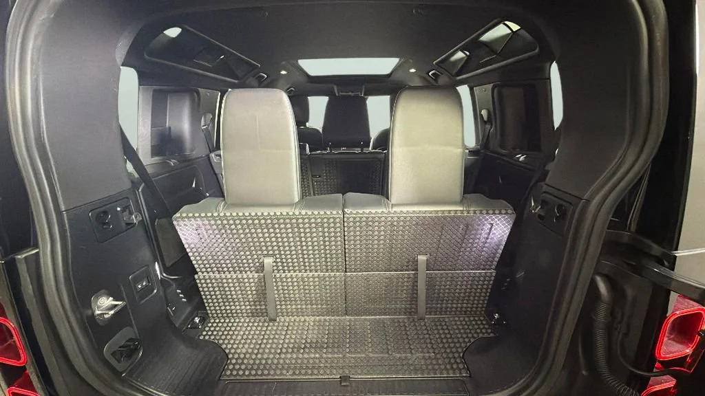 Used 2023 Gray Land Rover 110 X-Dynamic SE image 29