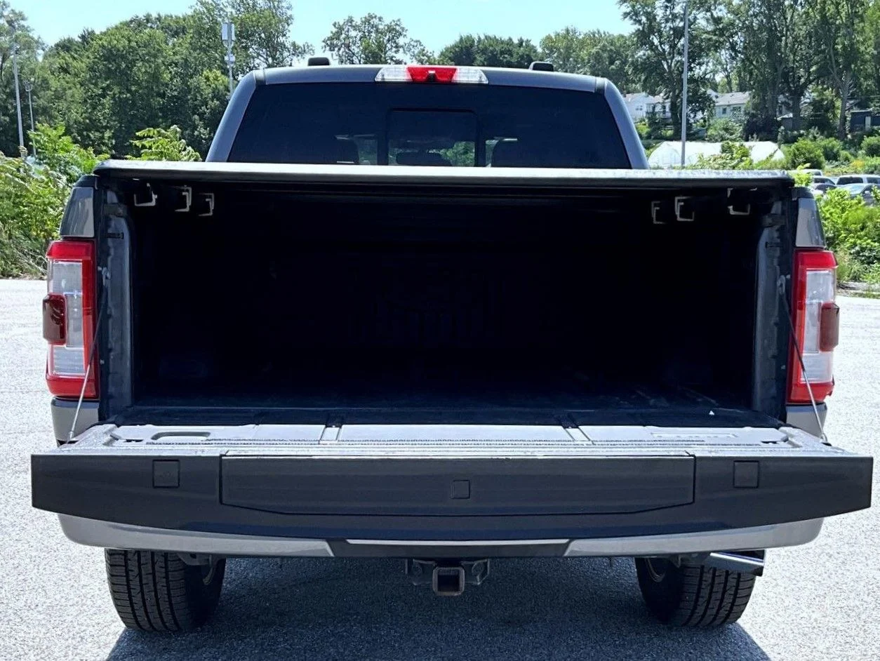 Used 2021 Gray Ford Platinum image 9