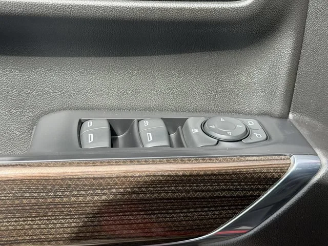 Used 2021 RED HOT Chevrolet LT Trail Boss image 20