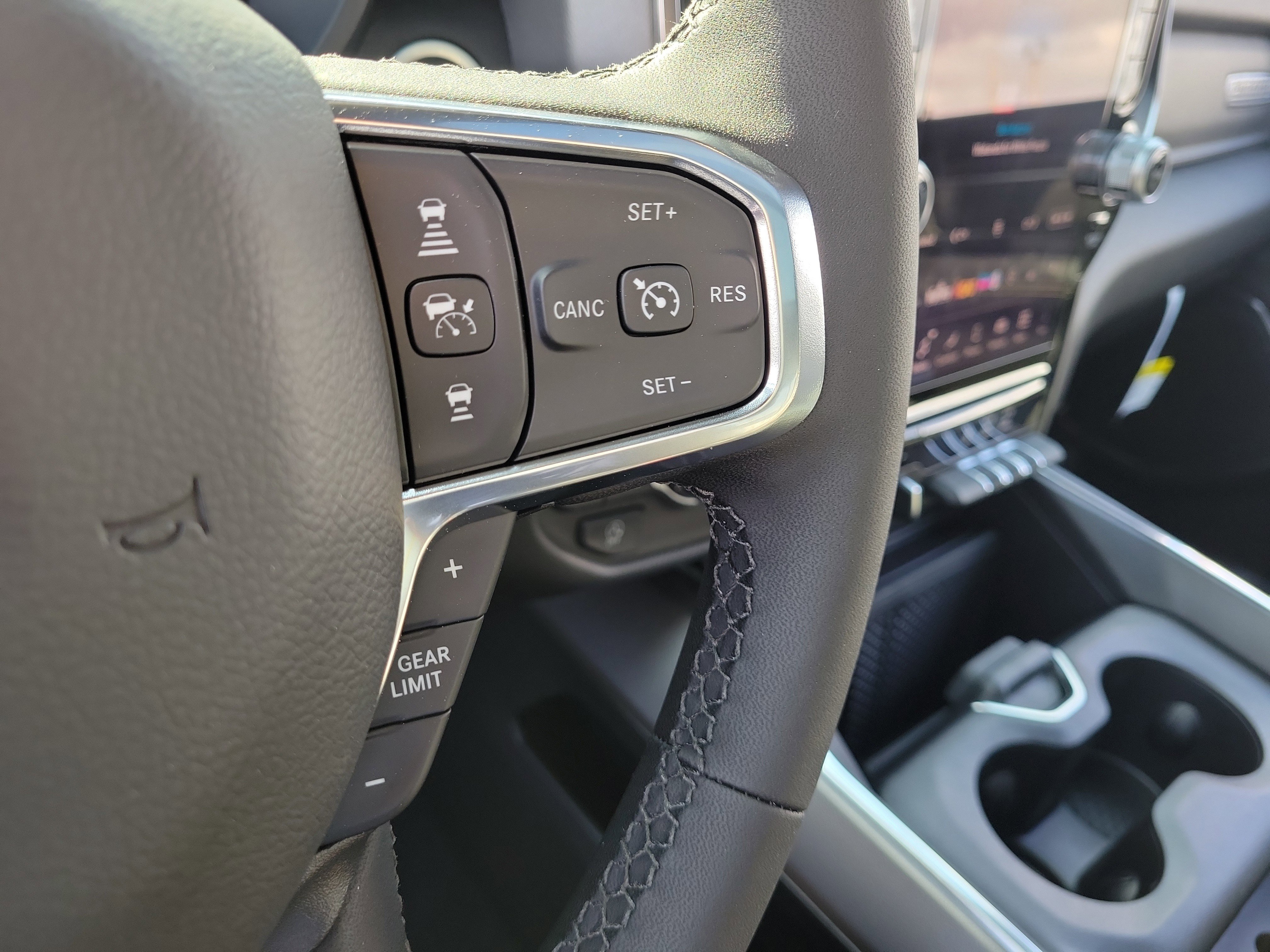 New 2026 Bright White Clear-Coat Exterior Paint RAM Laramie image 14