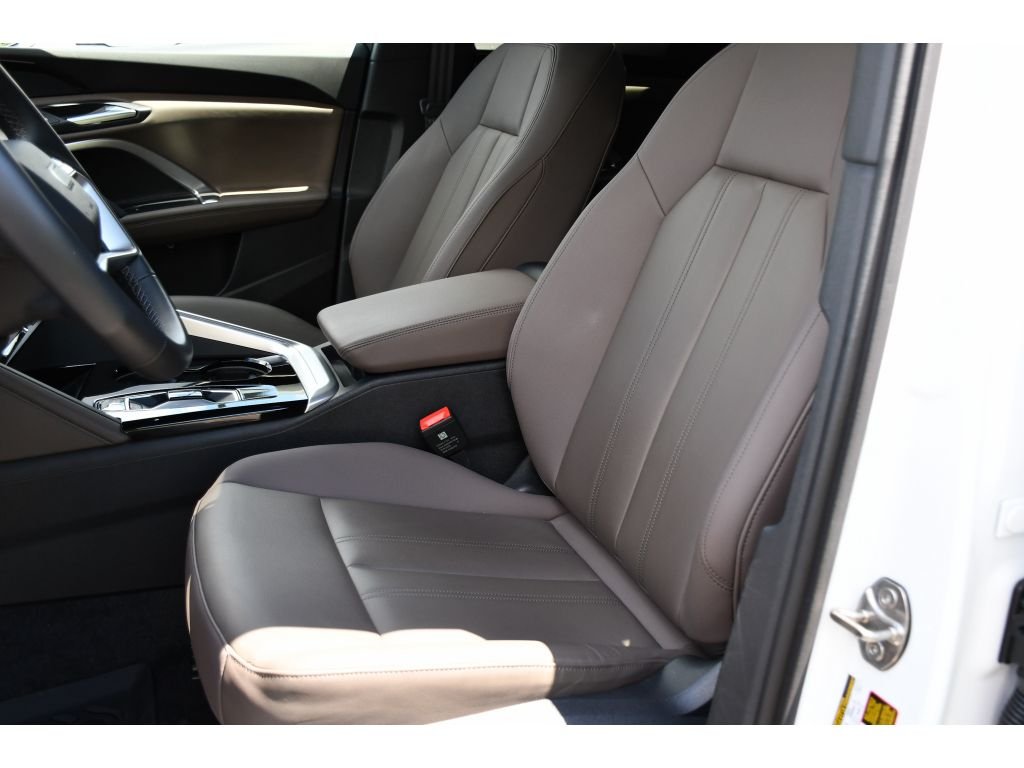 Used 2025 Arkona White Audi Premium image 14