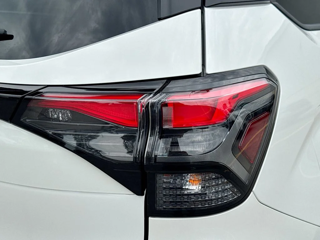 New 2026 White Subaru Premium image 34