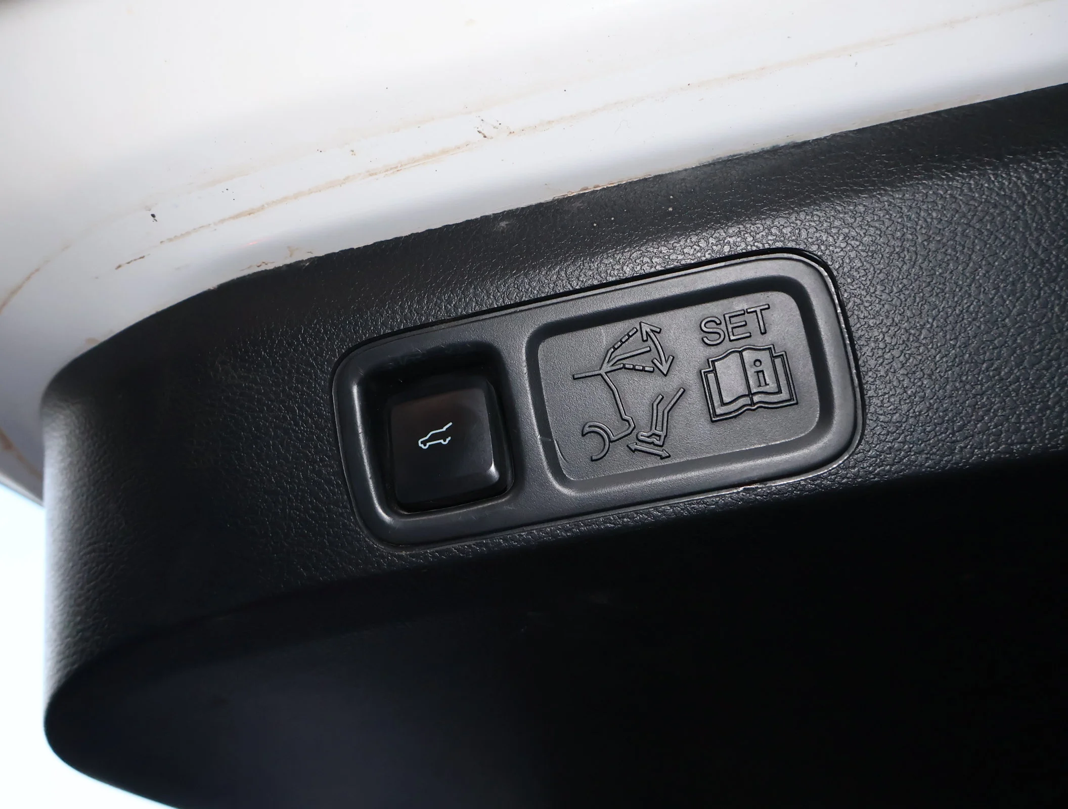 Used 2021 Star White Metallic Tri-Coat Ford XLT image 27