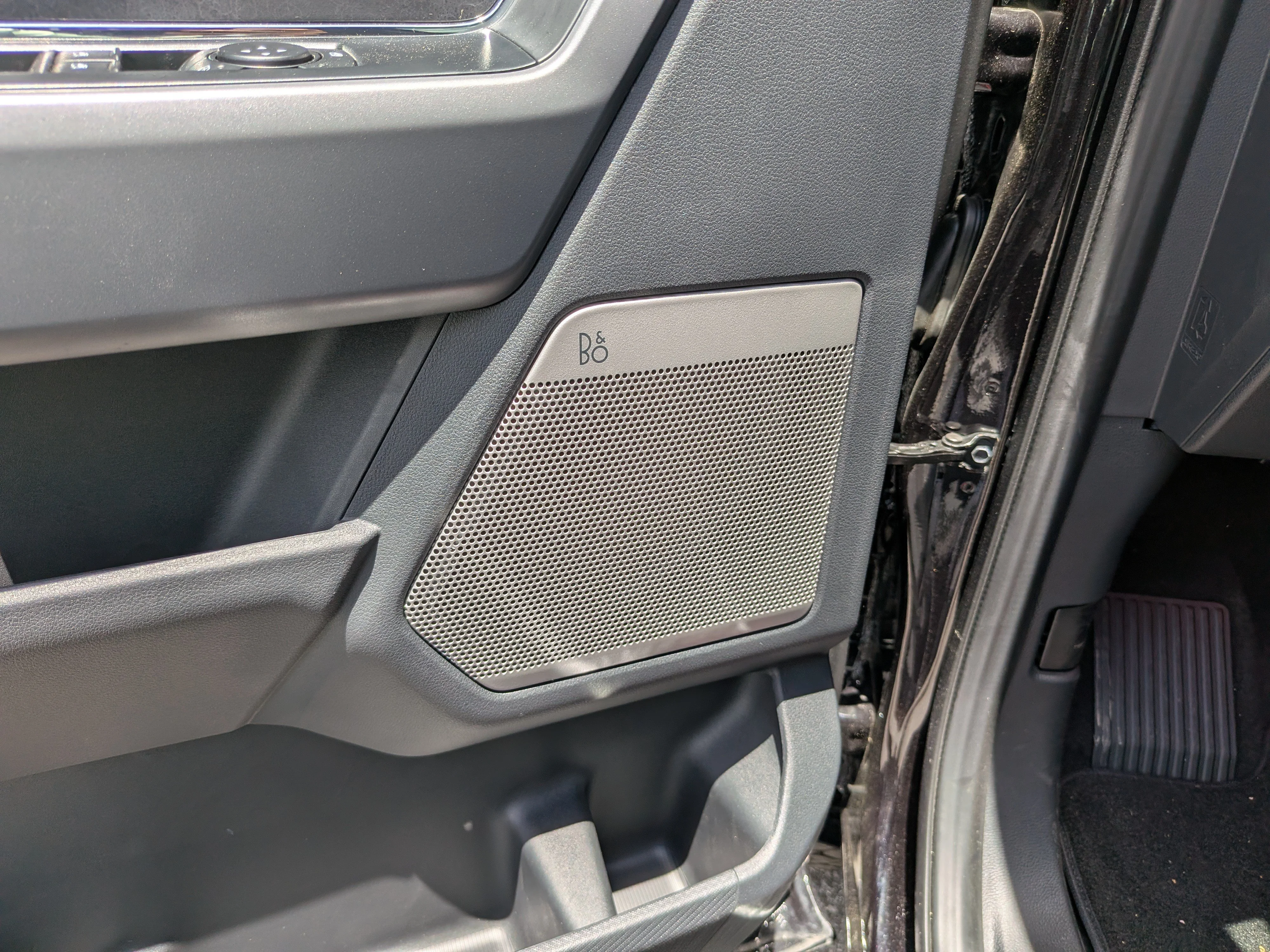 New 2026 Agate Black Metallic Ford XLT image 18