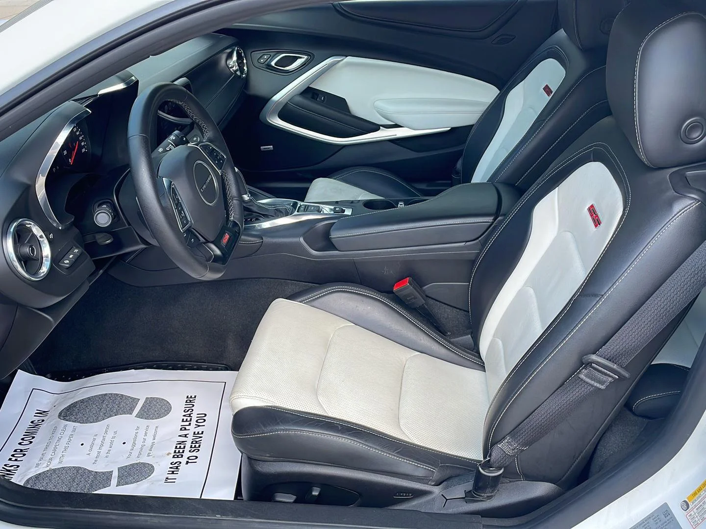 Used 2018 Summit White Chevrolet 2SS image 3