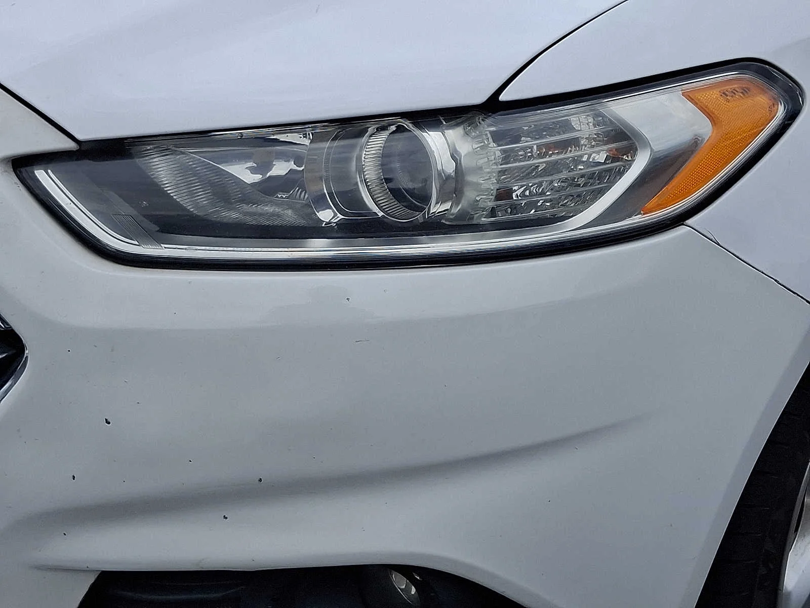 Used 2016 White Ford SE image 10