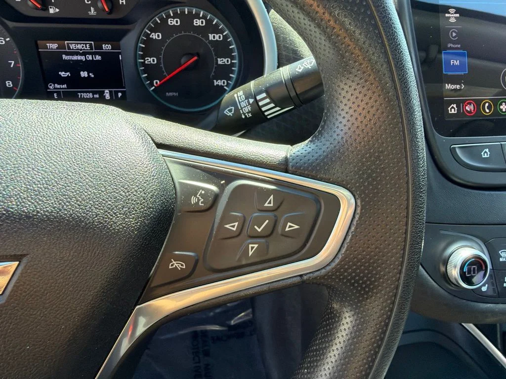 Used 2022 White Chevrolet LT image 17