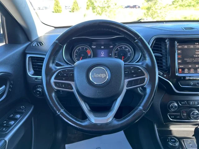 Used 2019 Gray Jeep Limited image 20