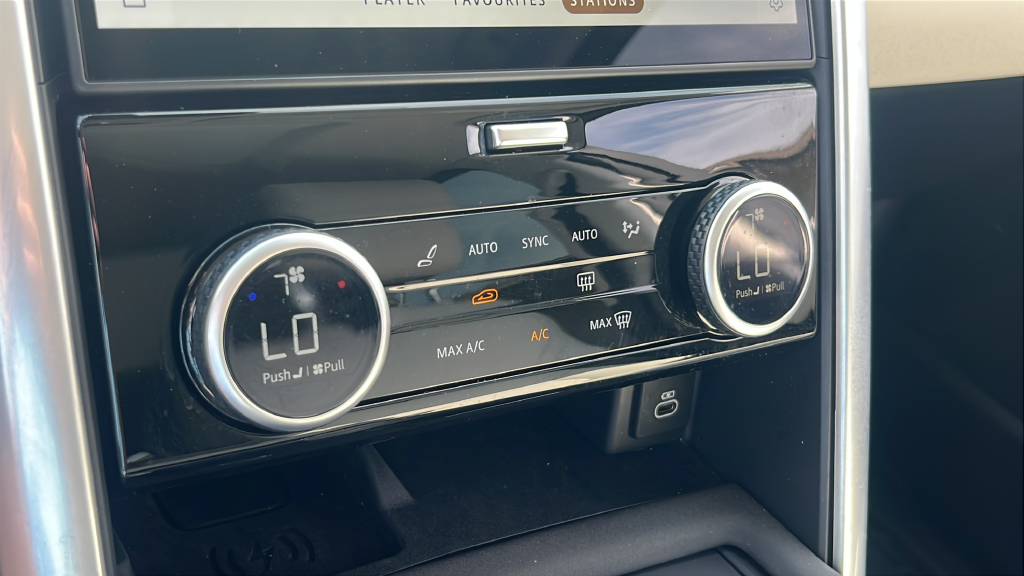 Used 2025 Black Land Rover S image 25