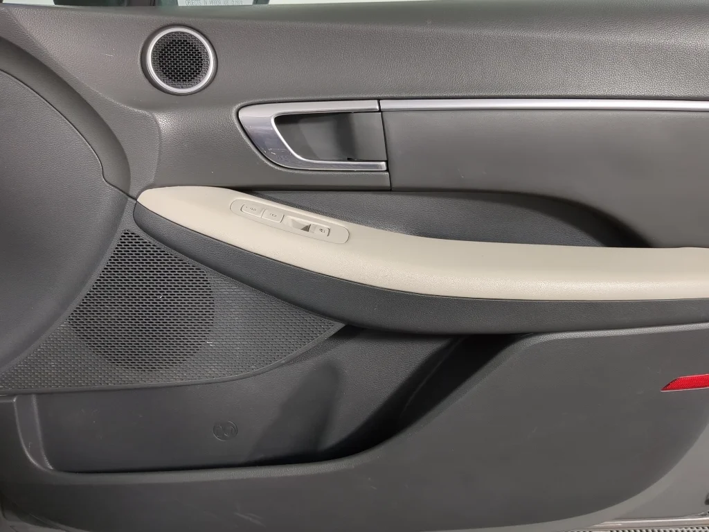 Used 2023 Gray Hyundai SEL image 20