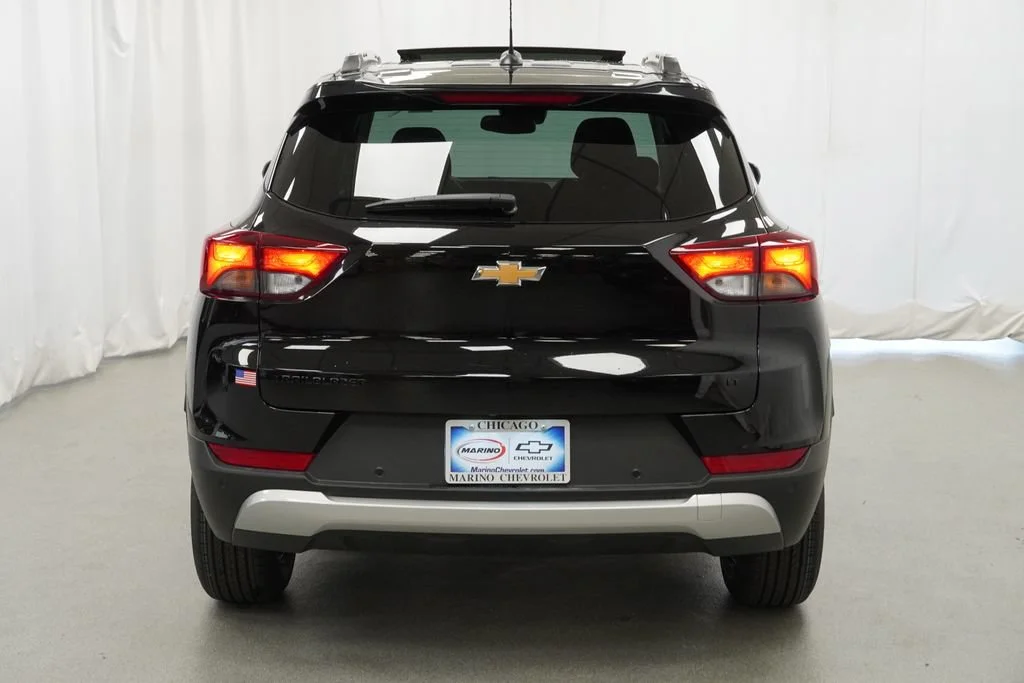 New 2026 Mosaic Black Metallic Chevrolet LT image 35