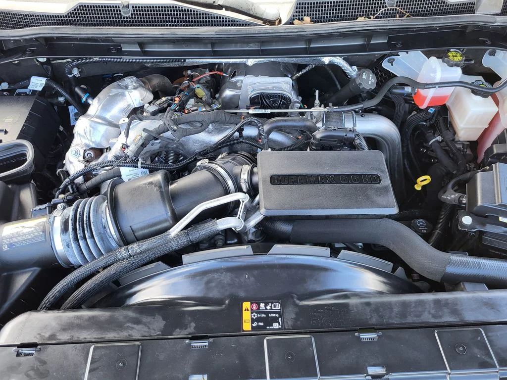 Used 2025 Black Chevrolet LT image 22