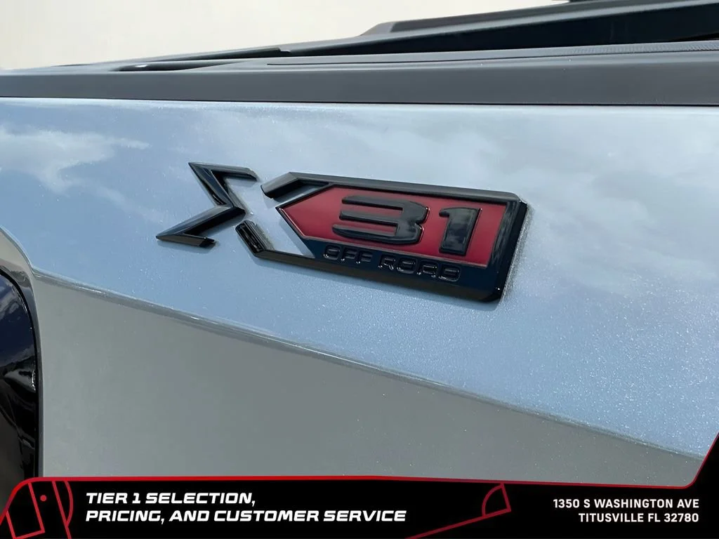 New 2026 Sterling Metallic GMC Elevation image 37