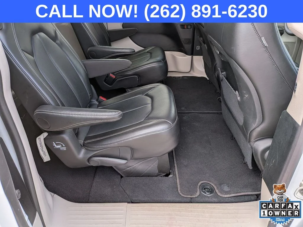 Used 2024 White Chrysler Touring L image 31