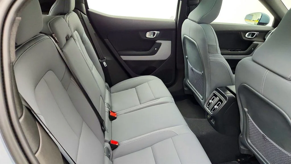 Used 2022 Thunder Polestar Long Range Dual Motor w/ Plus Pack & harman/kardon Audio image 23