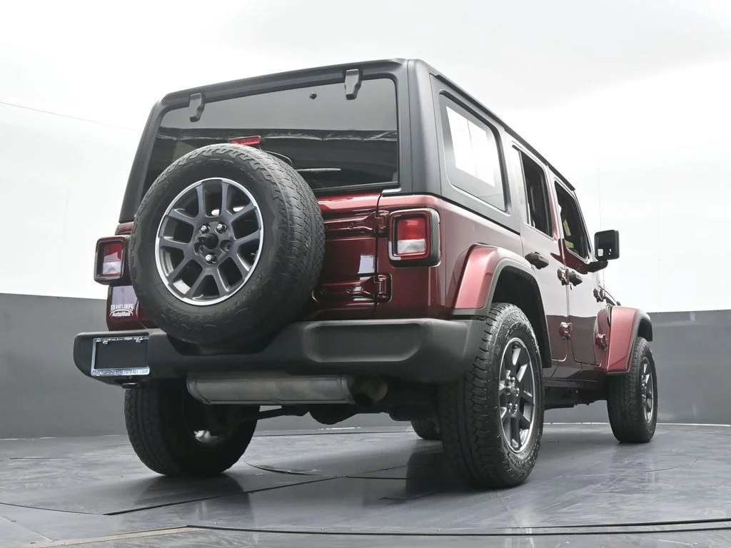 Used 2021 Snazzberry Pearlcoat Jeep Unlimited Sport S image 58