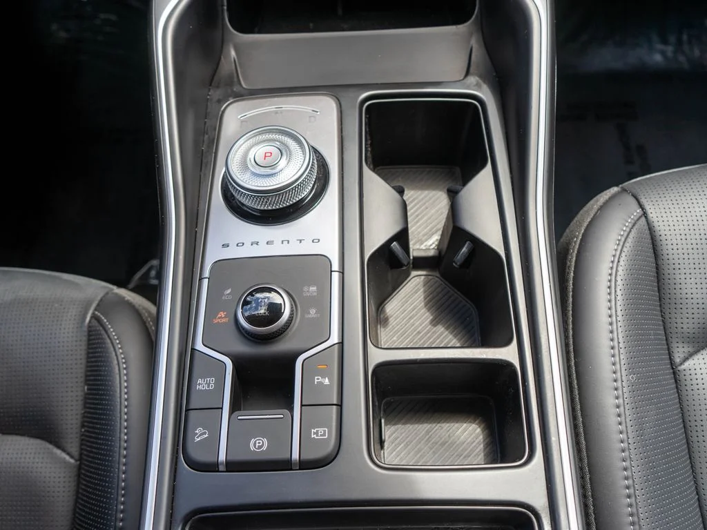 2025 Kia Sorento EX Hybrid - Photo 27
