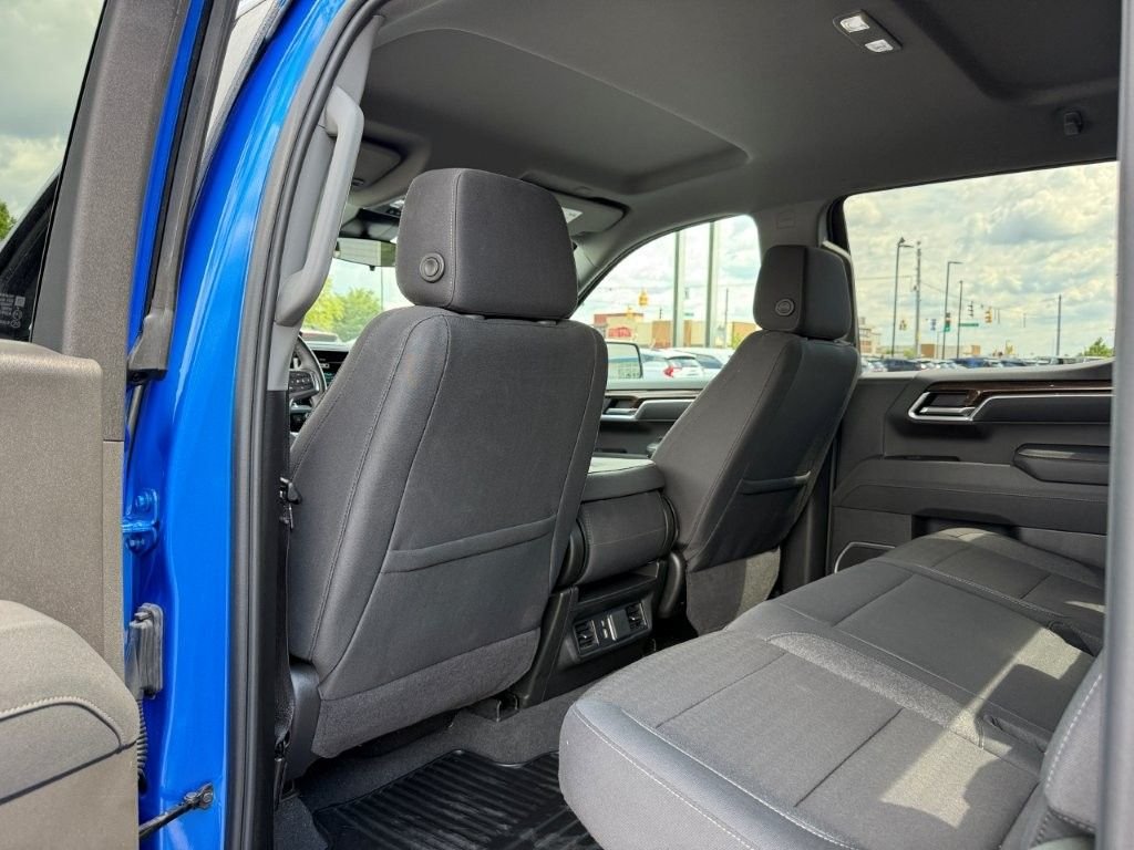 Used 2026 Blue Chevrolet LT image 18