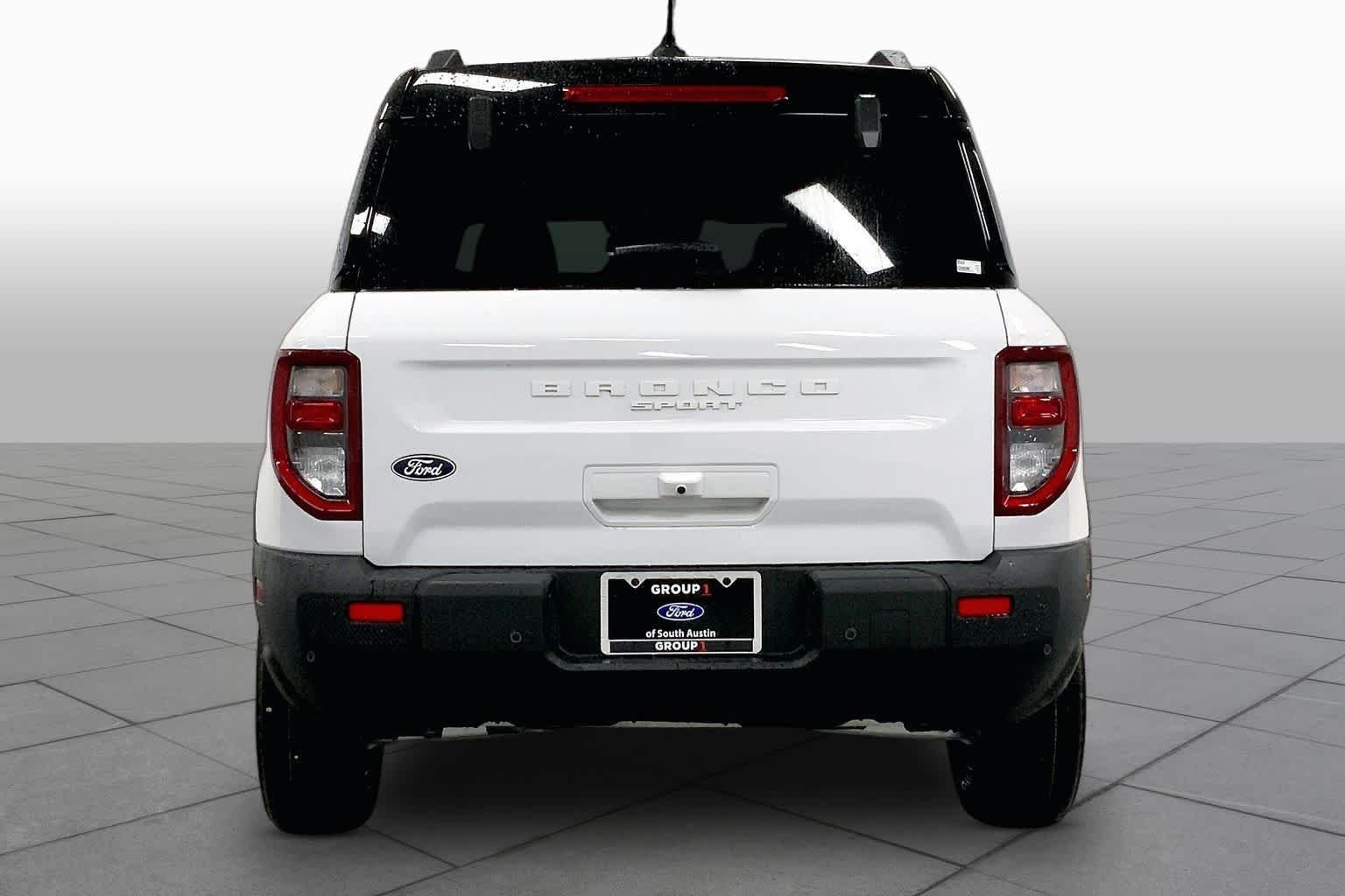 New 2026 Oxford White Ford Outer Banks® image 4