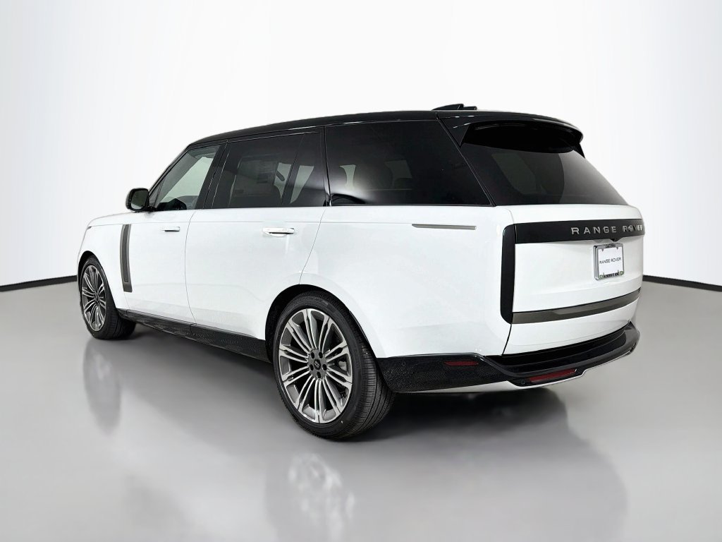 New 2027 Fuji White Land Rover SE image 7