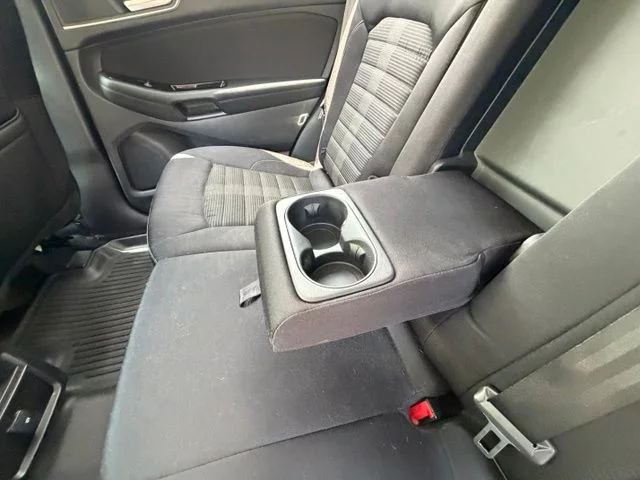 Used 2016 Silver Ford SEL image 18