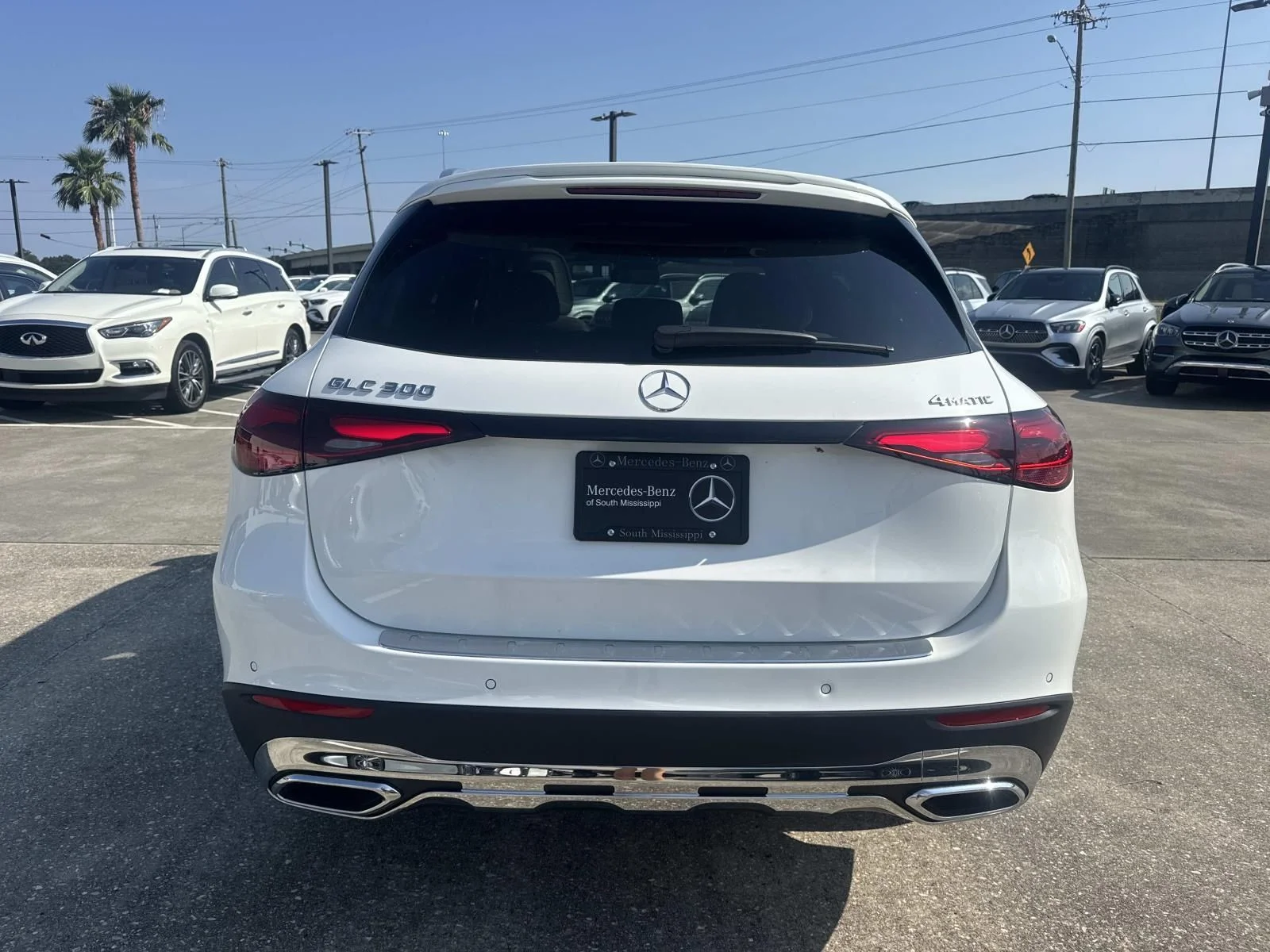 New 2026 White Mercedes-Benz GLC 300 image 6