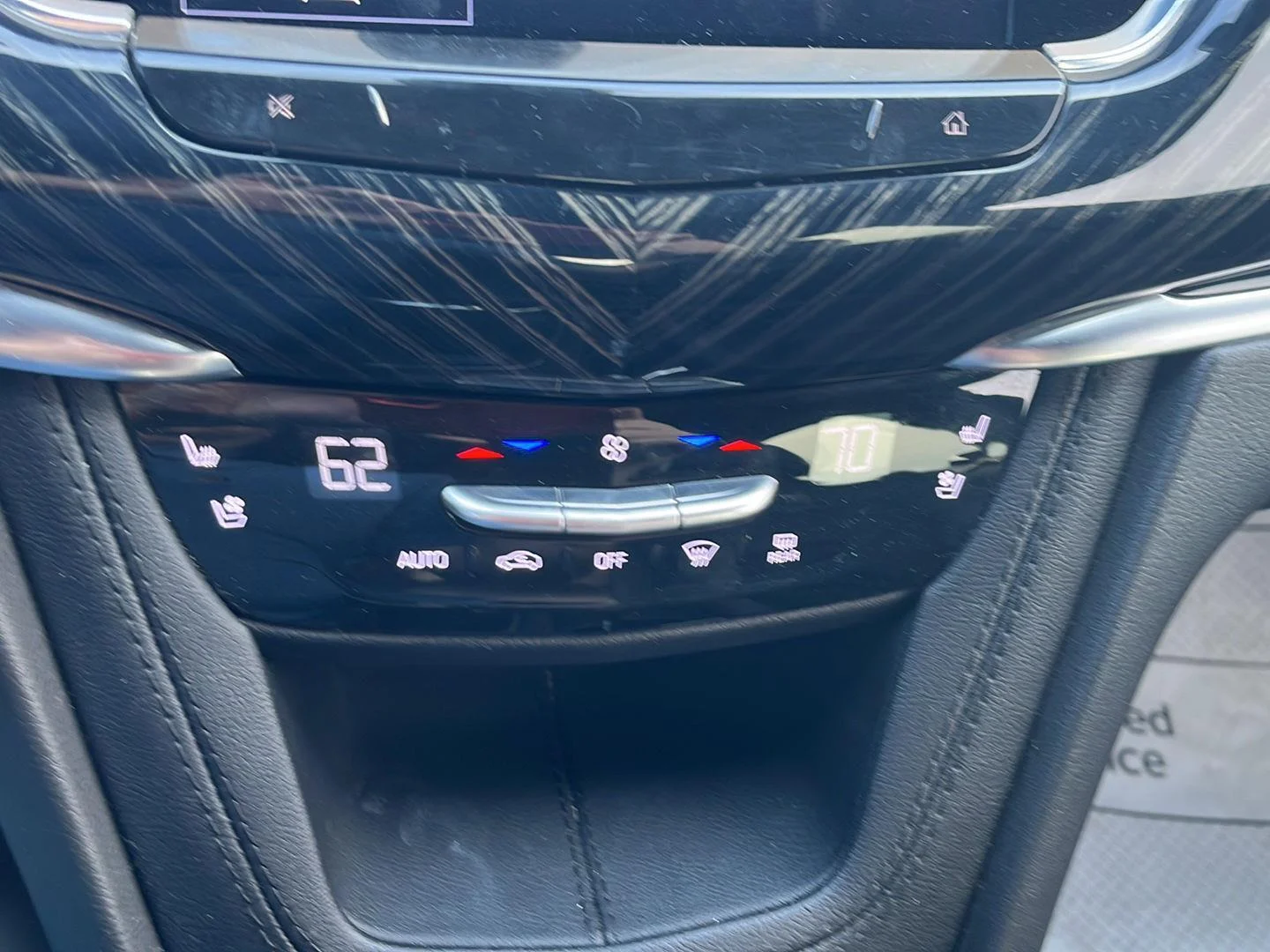 2024 Cadillac XT6 Premium Luxury - Photo 17