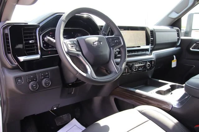 New 2026 Summit White Chevrolet LT image 23