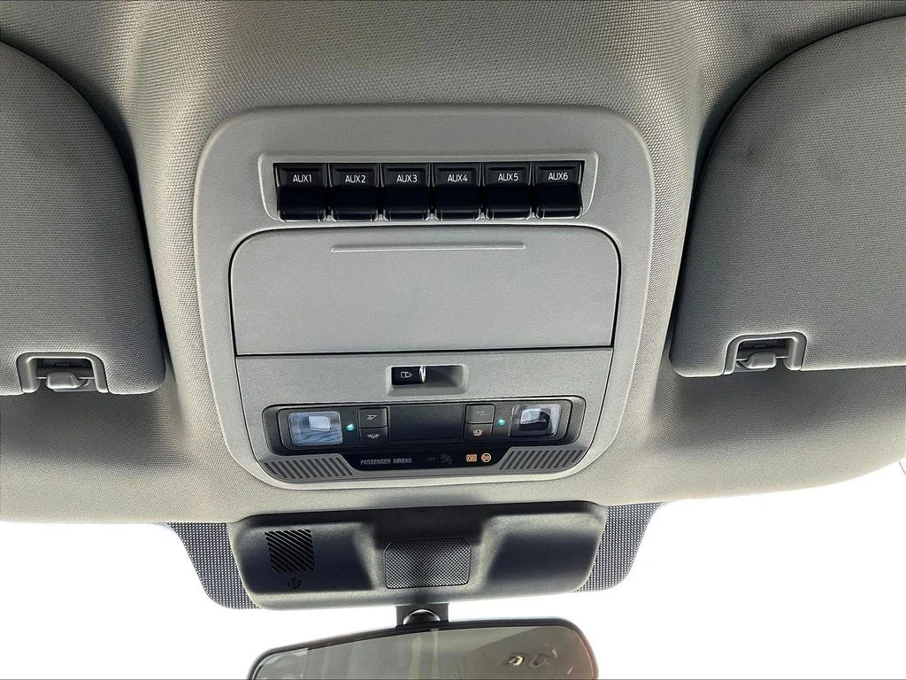 New 2026 Oxford White Ford F-450® XL image 24