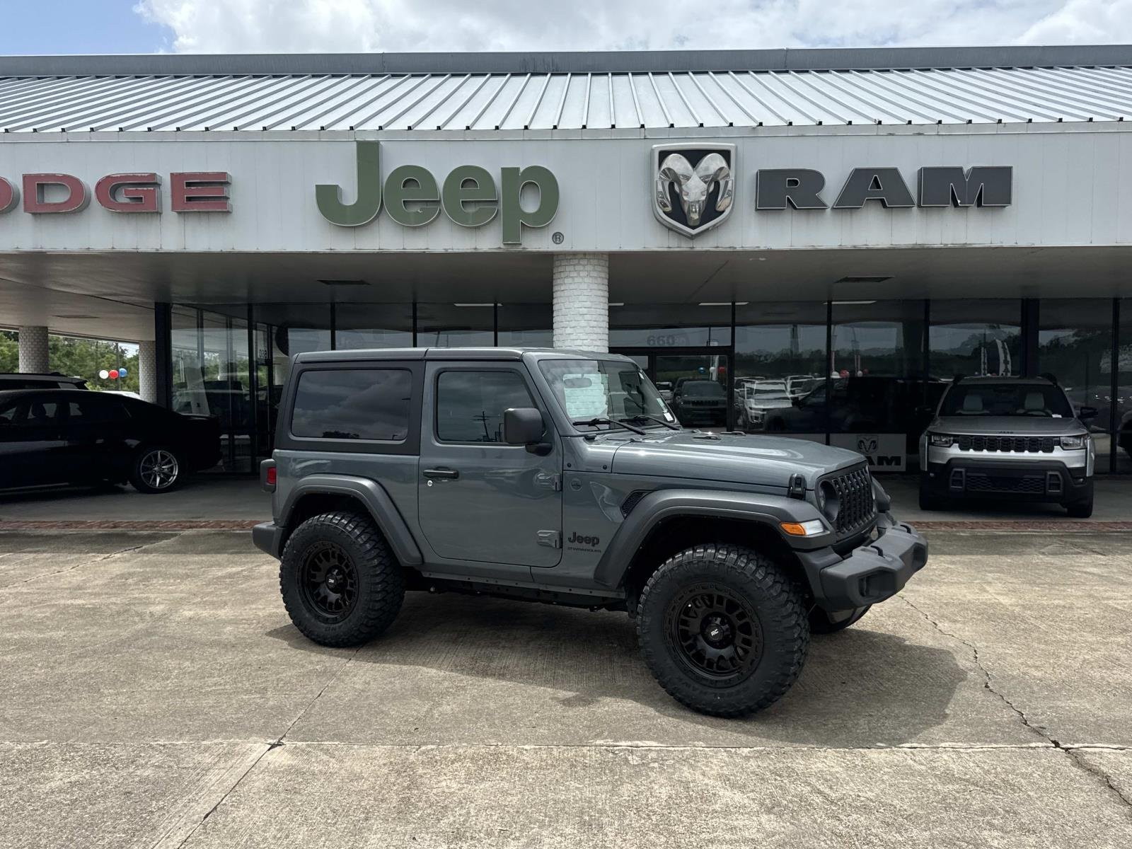 2025 Jeep Wrangler Sport