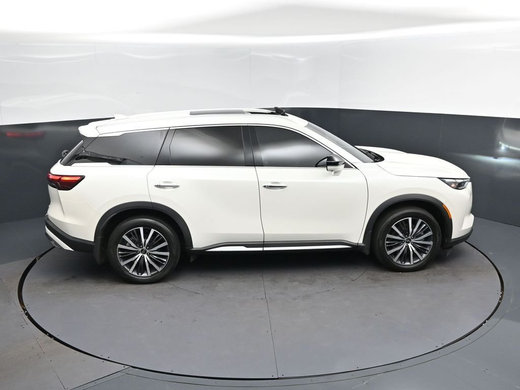 Certified Used 2023 White INFINITI Sensory image 37
