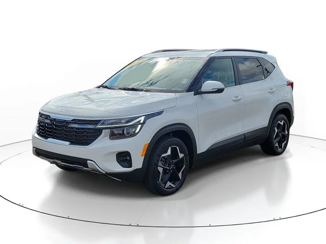 Used 2024 White Kia EX image 3