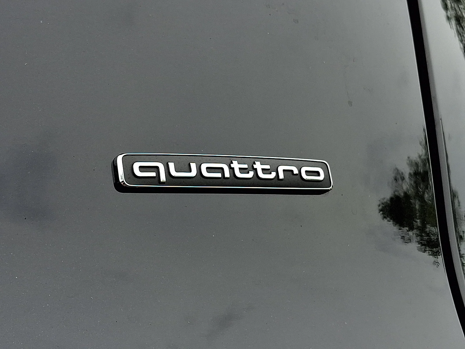 Used 2025 Mythos Black Metallic   0E0e Audi Premium Plus image 29