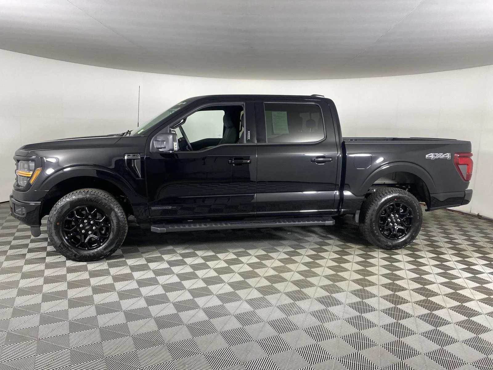 Used 2026 Agate Black Ford  image 4