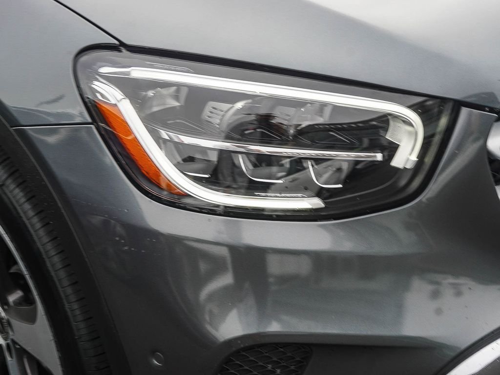 Used 2021 Gray Mercedes-Benz GLC 300 image 10