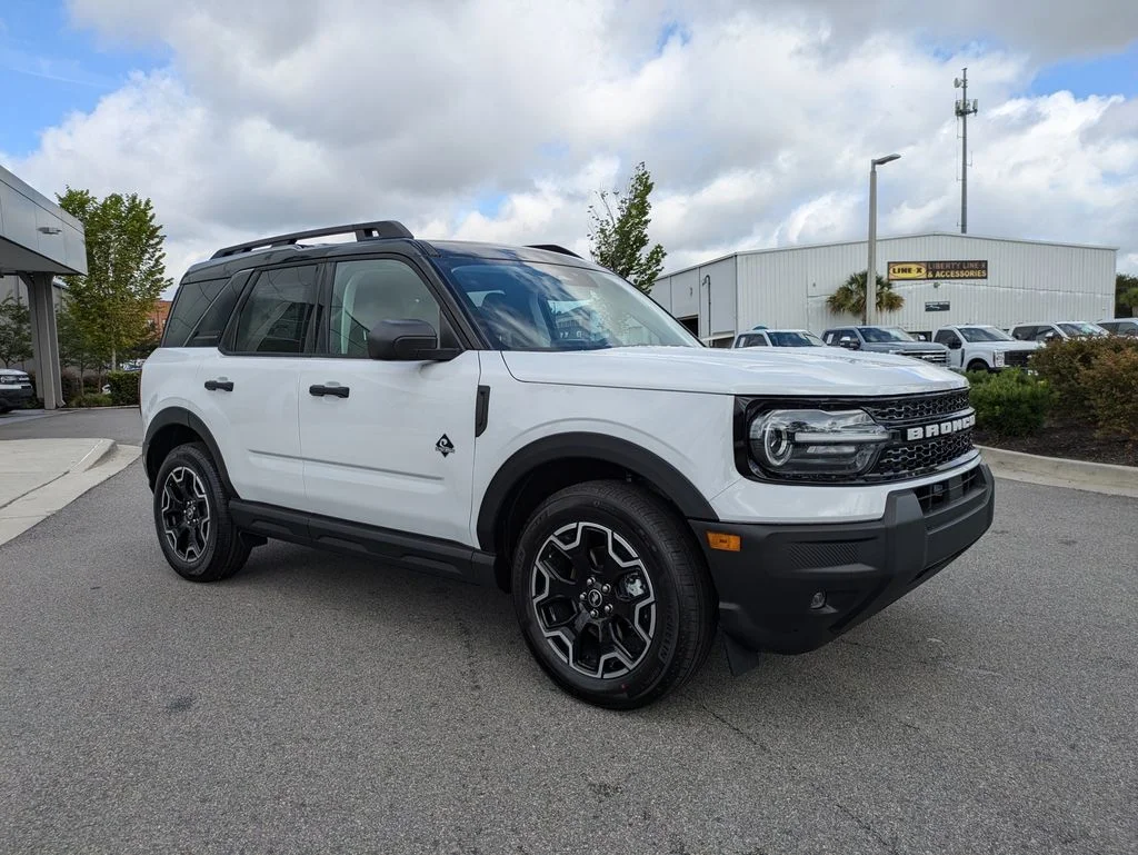 New 2026 Oxford White Ford Outer Banks image 2