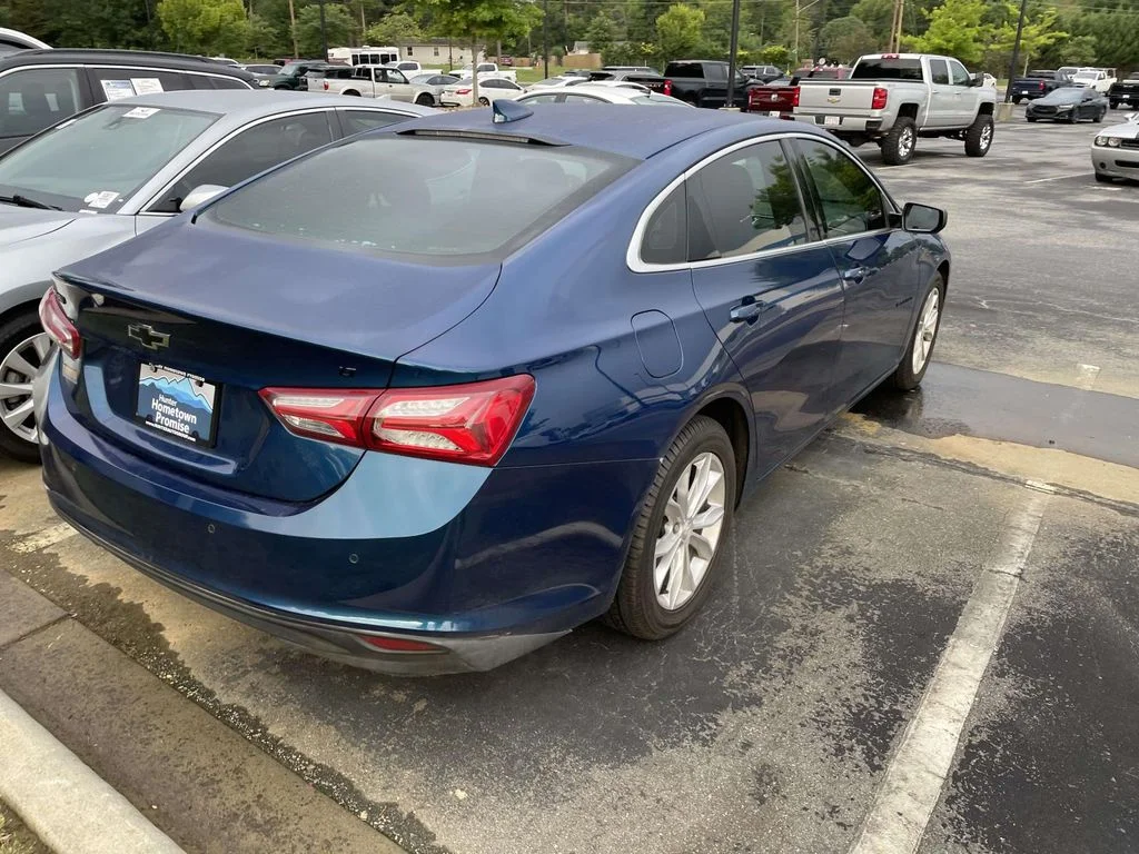 Used 2019 Pacific Blue Metallic Chevrolet LT image 6